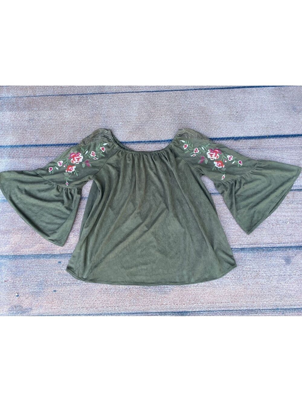 Fairycore Boho chic off the shoulder flare sleeve floral embroidered green top